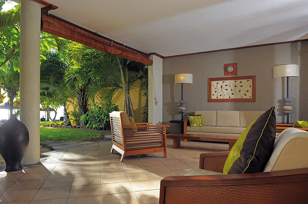 Paradis Beachcomber Golf Resort & Spa